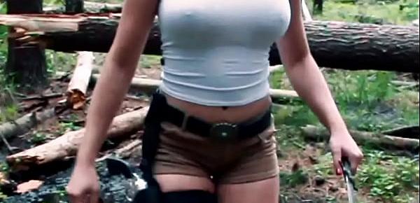  Valhallagirls apresenta Paola Queiroz como Lara Croft ( Tomb Raider )